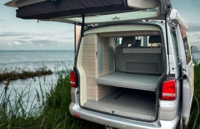 amortiguador hidraulico bombin de maletero T5