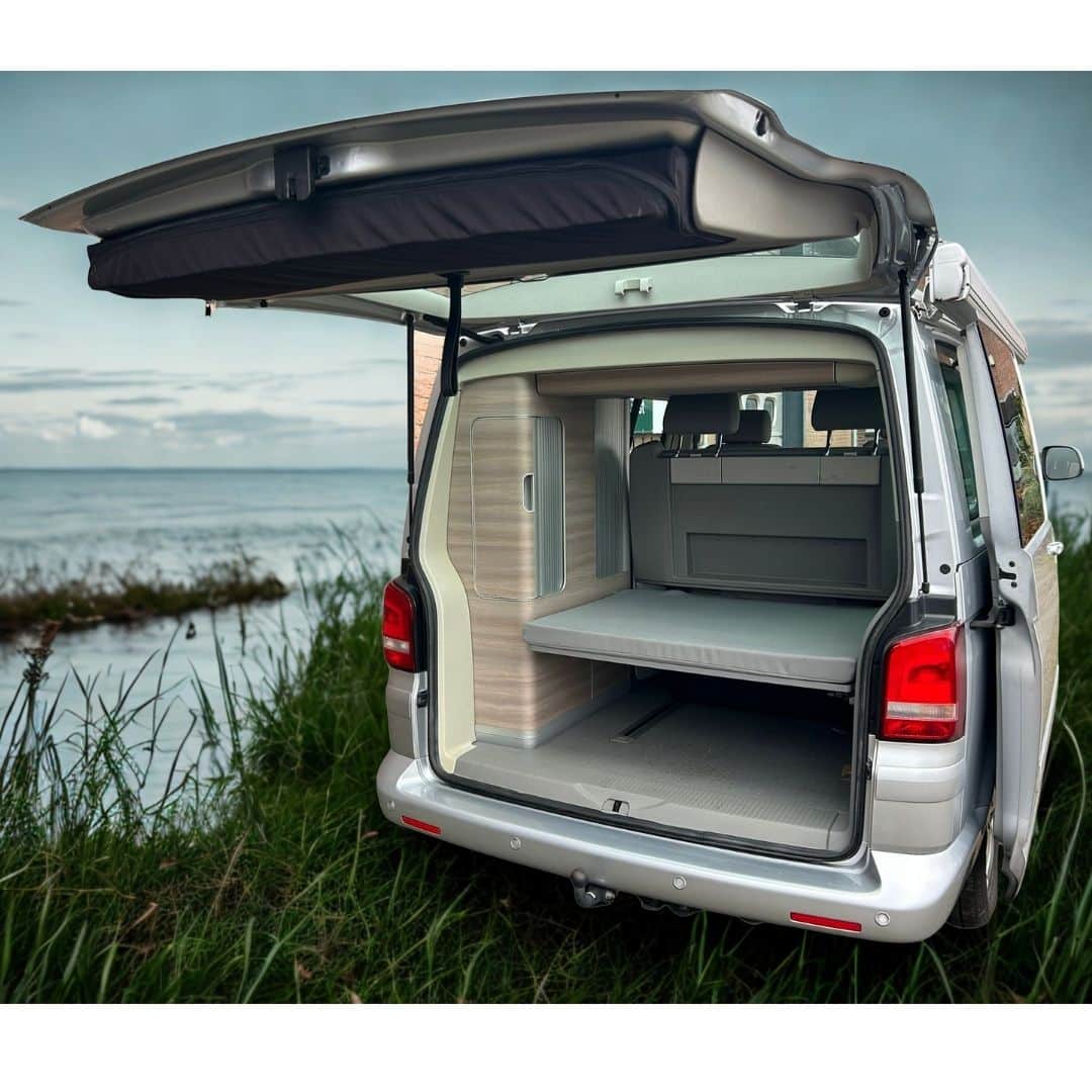 amortiguador hidraulico bombin de maletero T5